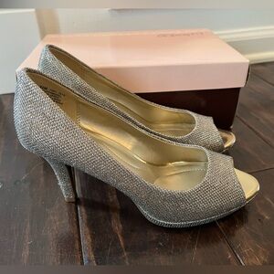 Bandolino Rainaa Pump